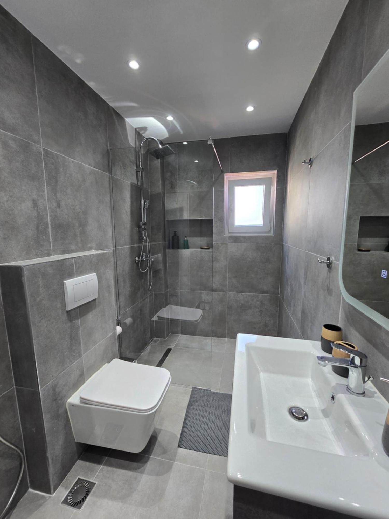 Charming Escape Tiranë
